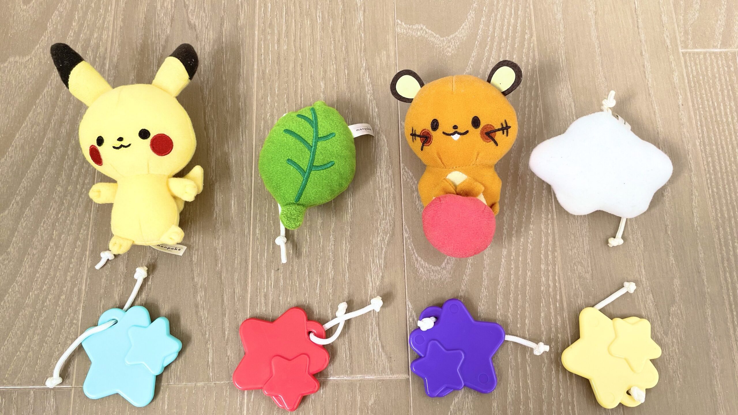 モンポケメリー(ポケモンメリー)の付属品とラトル